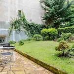 Veeve - The Garden Of La Muette